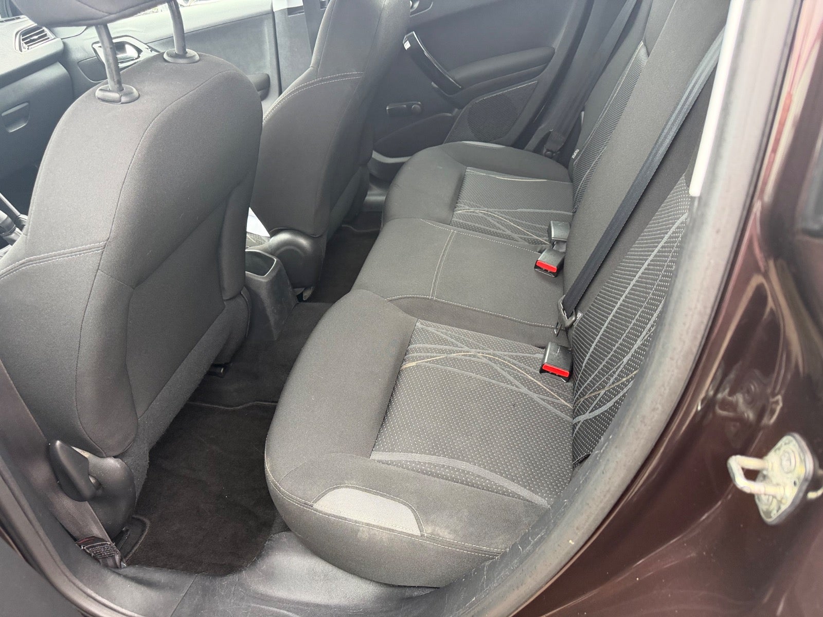 Peugeot 208 e-HDi 92 Active - billede 8