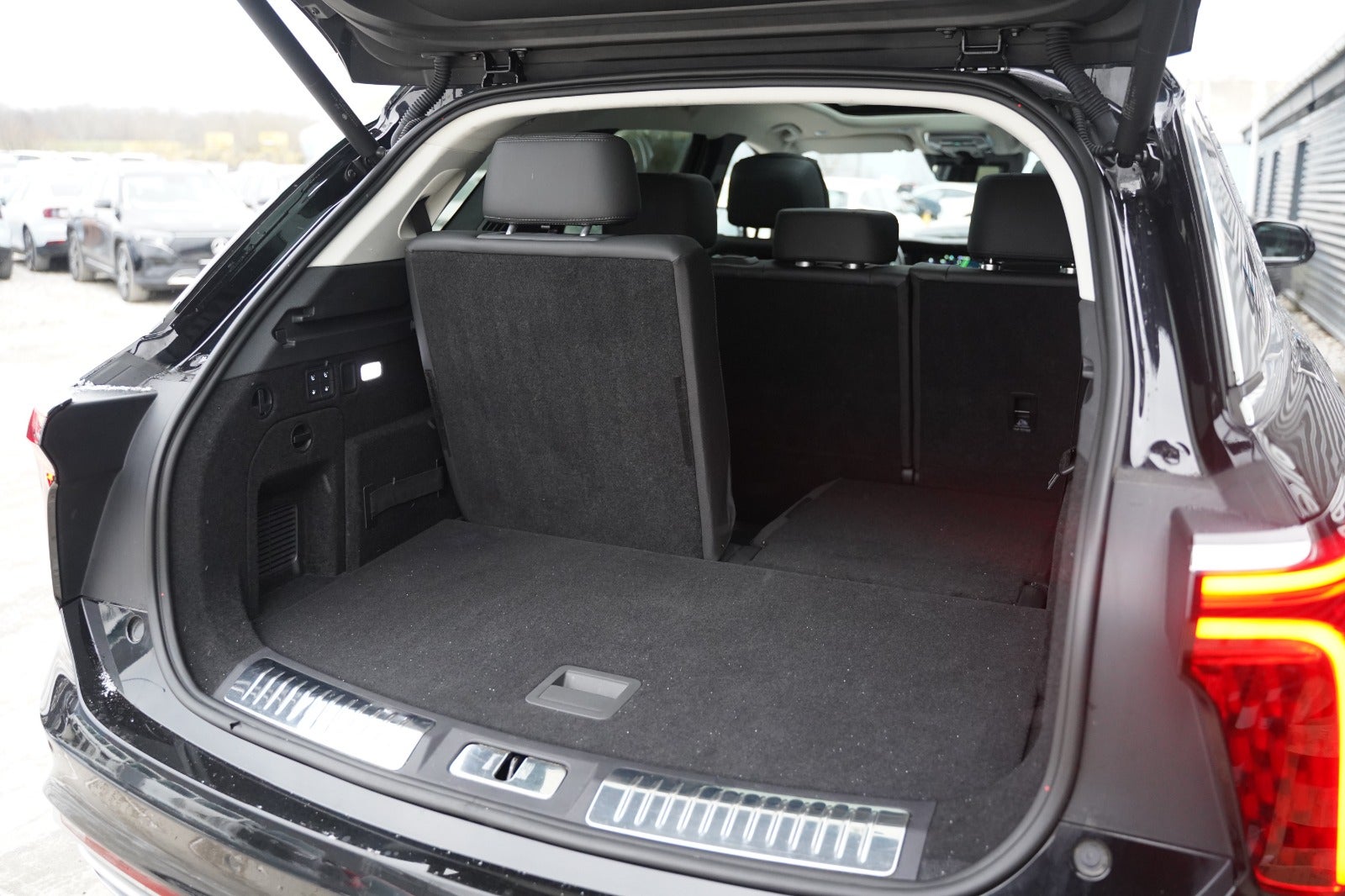 Billede af Hongqi E-HS9 99 Premium