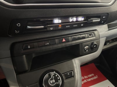 Peugeot Expert BlueHDi 122 L3 Plus EAT8 Van