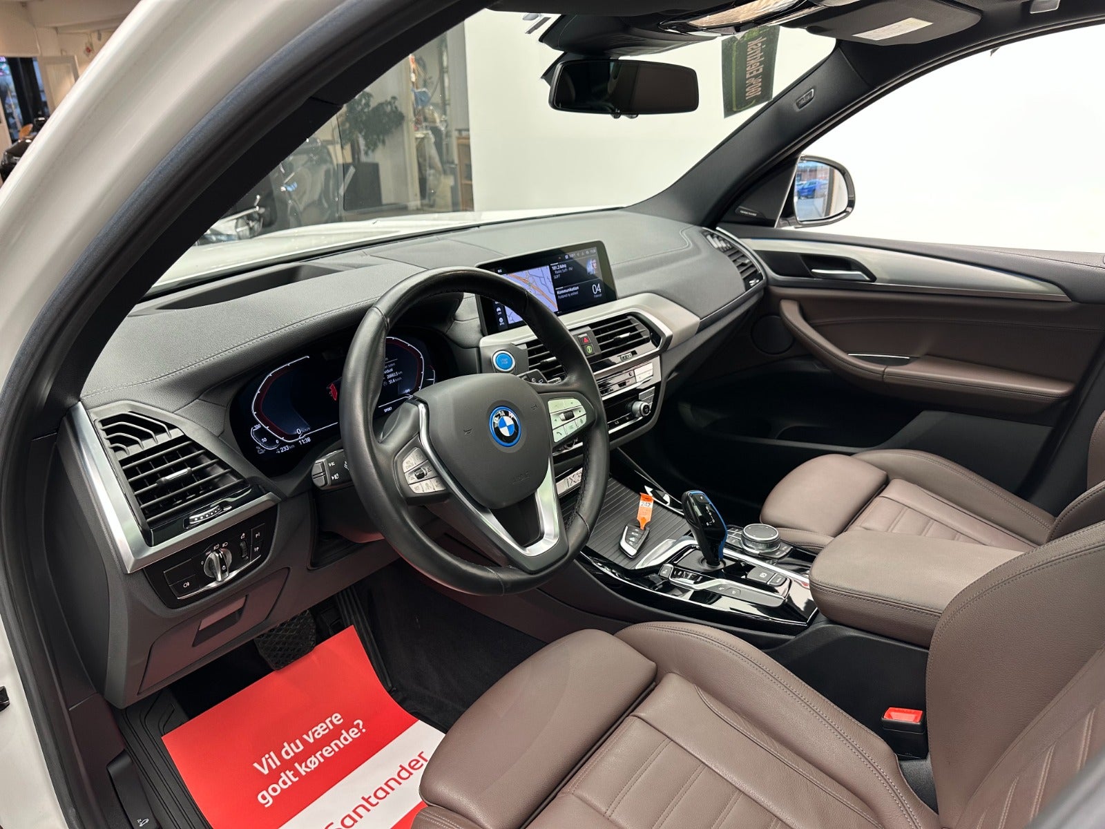 Billede af BMW iX3  Charged Impressive