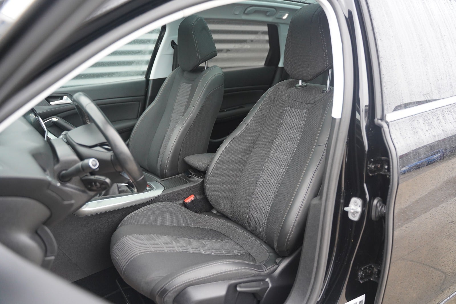 Billede af Peugeot 308 1,2 PureTech 130 Selection Sky SW