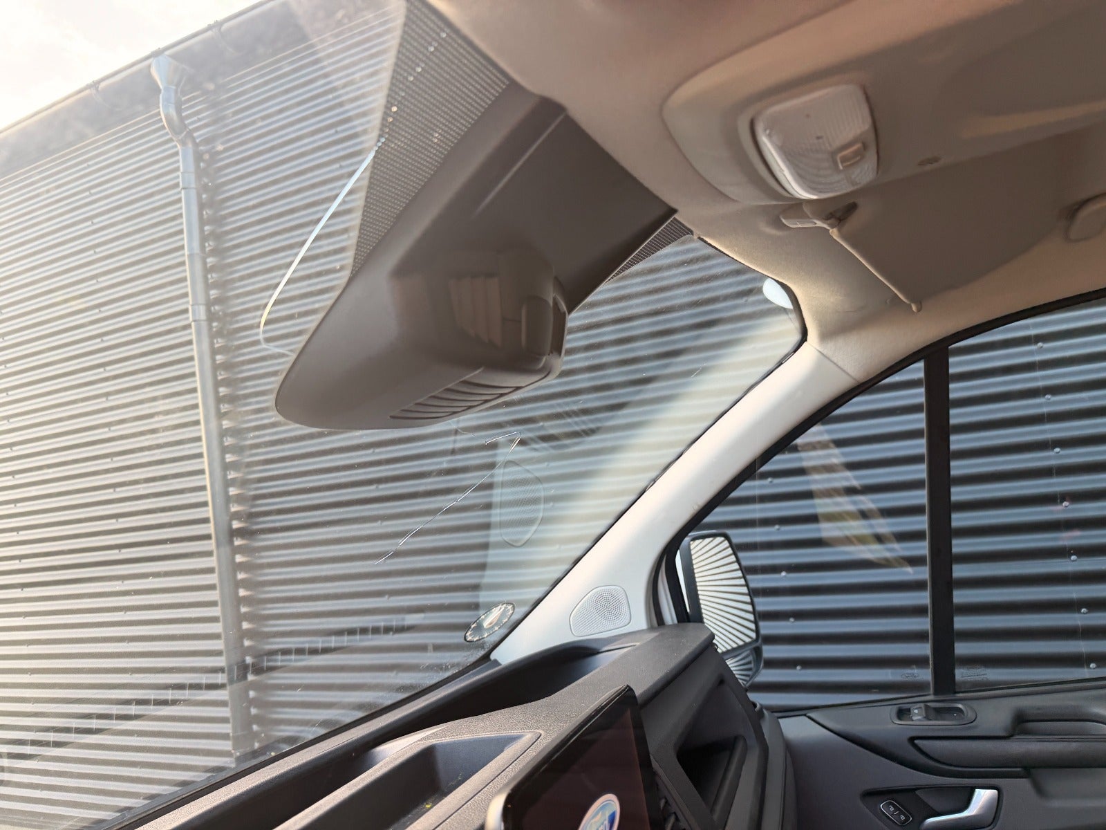 Ford Transit Custom 320 L2, Billede 5