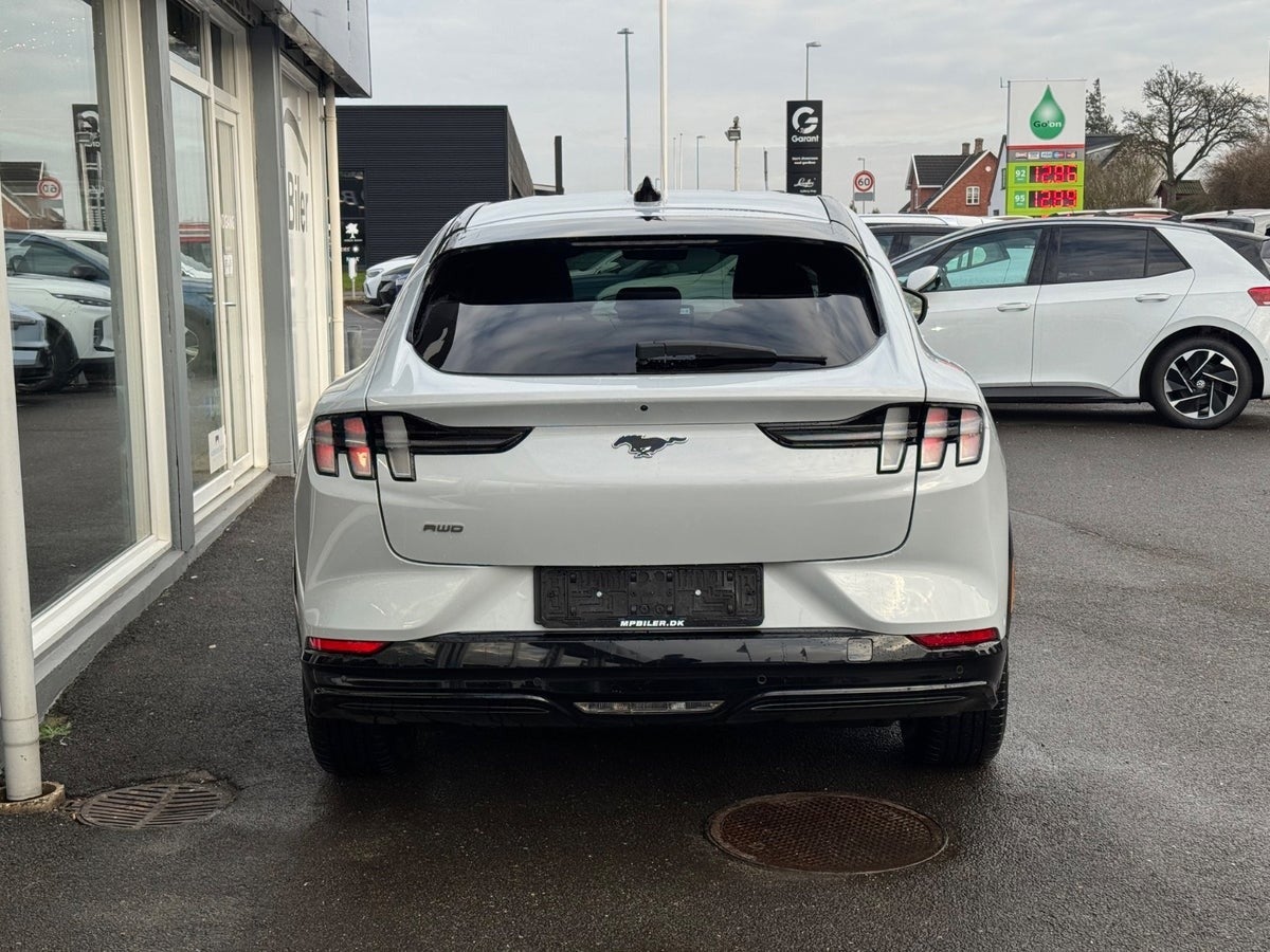 Billede af Ford Mustang Mach-E 75 Premium Standard Range AWD