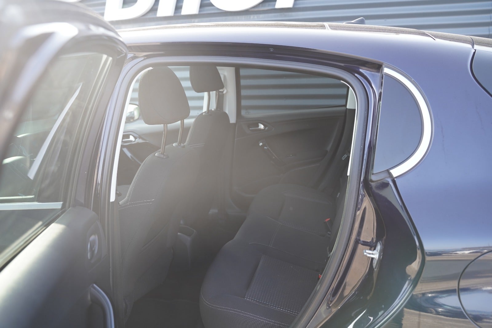 Billede af Peugeot 208 1,5 BlueHDi 100 Infinity Sky