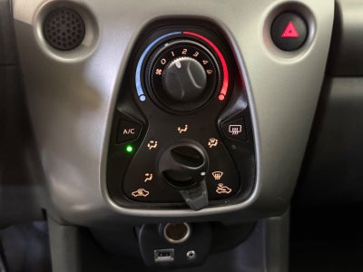 Toyota Aygo VVT-i x-black