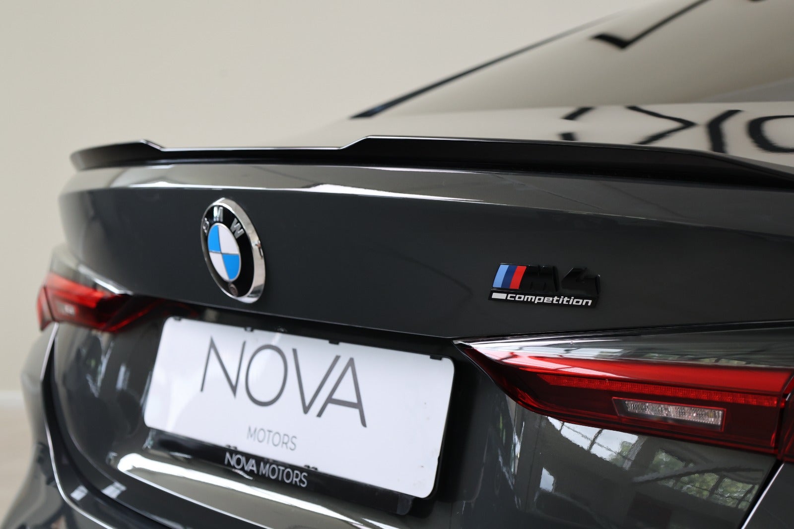 BMW M4 3,0 Coupé Competition xDrive aut. 2d - 6