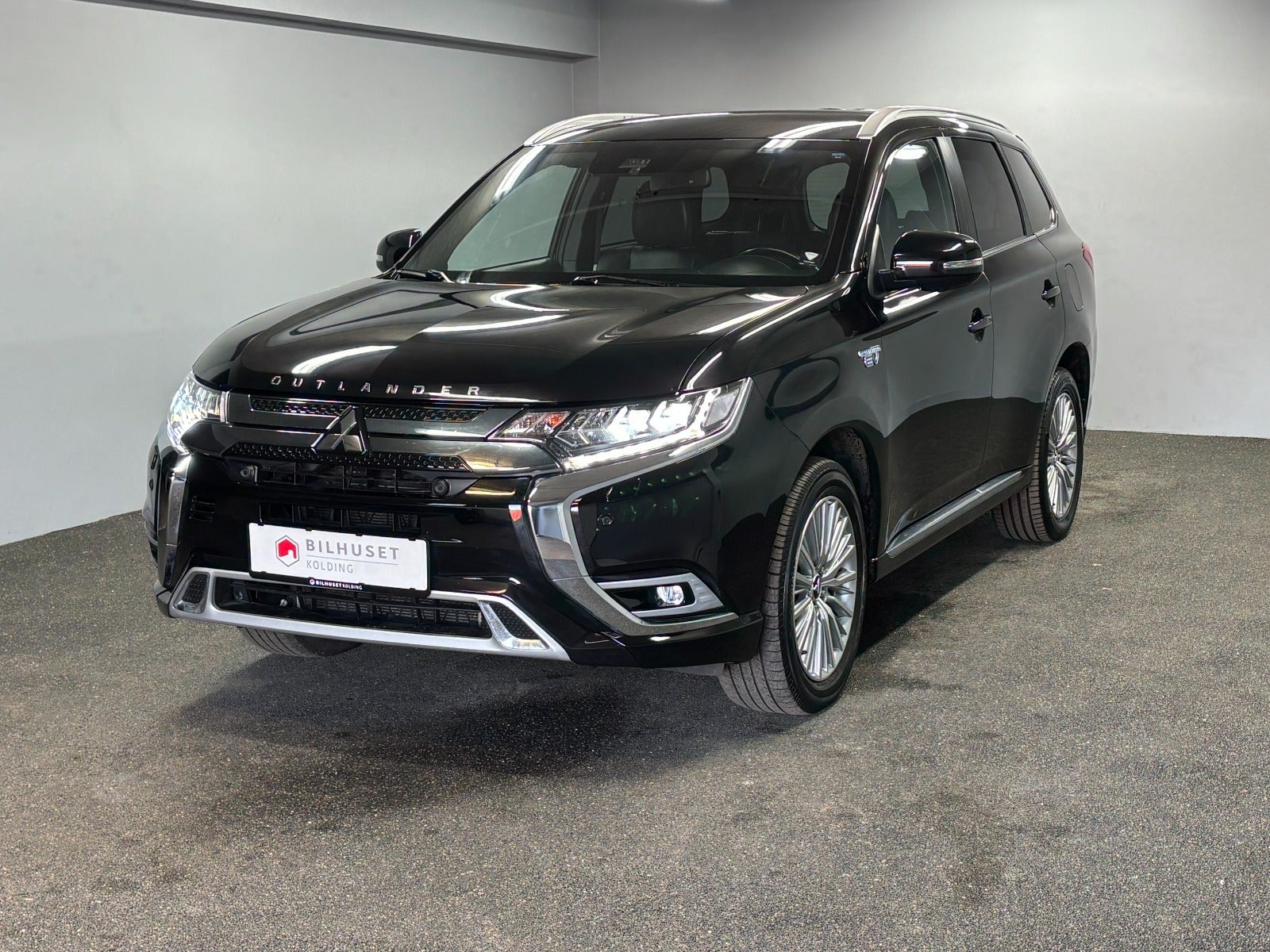 Billede af Mitsubishi Outlander 2,4 PHEV Instyle CVT 4WD