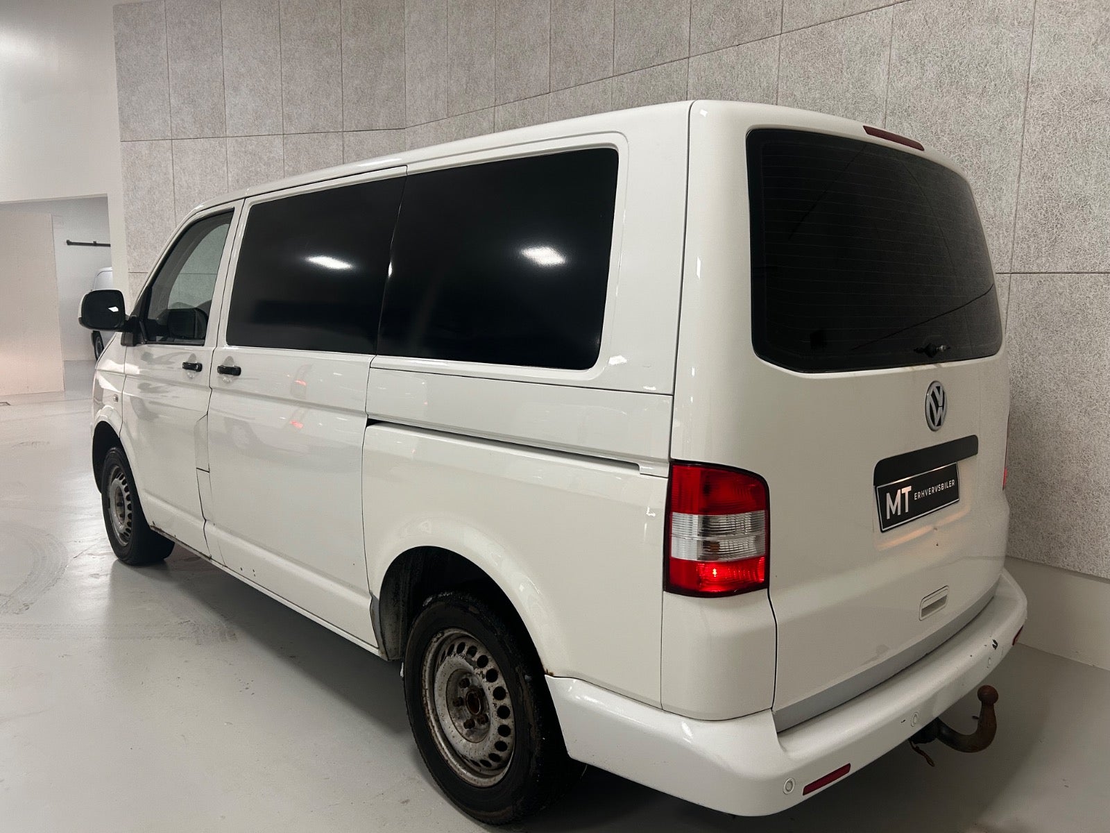 Billede af VW Transporter 2,0 TDi 140 Kassevogn kort