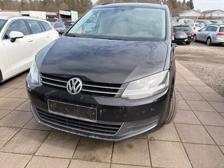 VW Sharan TDi 140 Comfortline DSG BMT Van