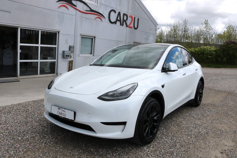 Tesla Model Y RWD