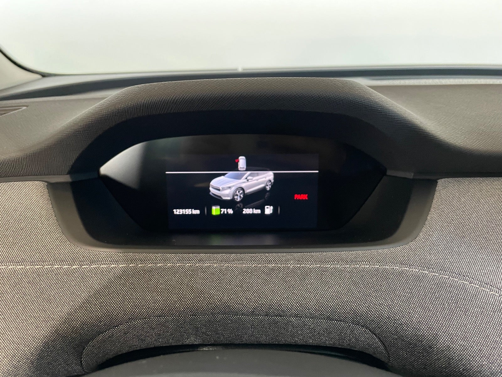 Skoda Enyaq iV Plus Loft