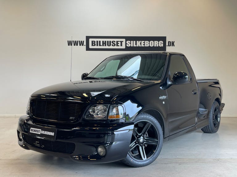 Ford F-150 SVT Lightning aut.