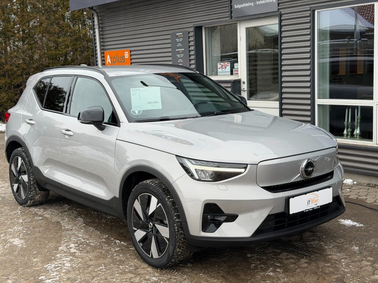 Volvo XC40 ReCharge Extended Range Plus