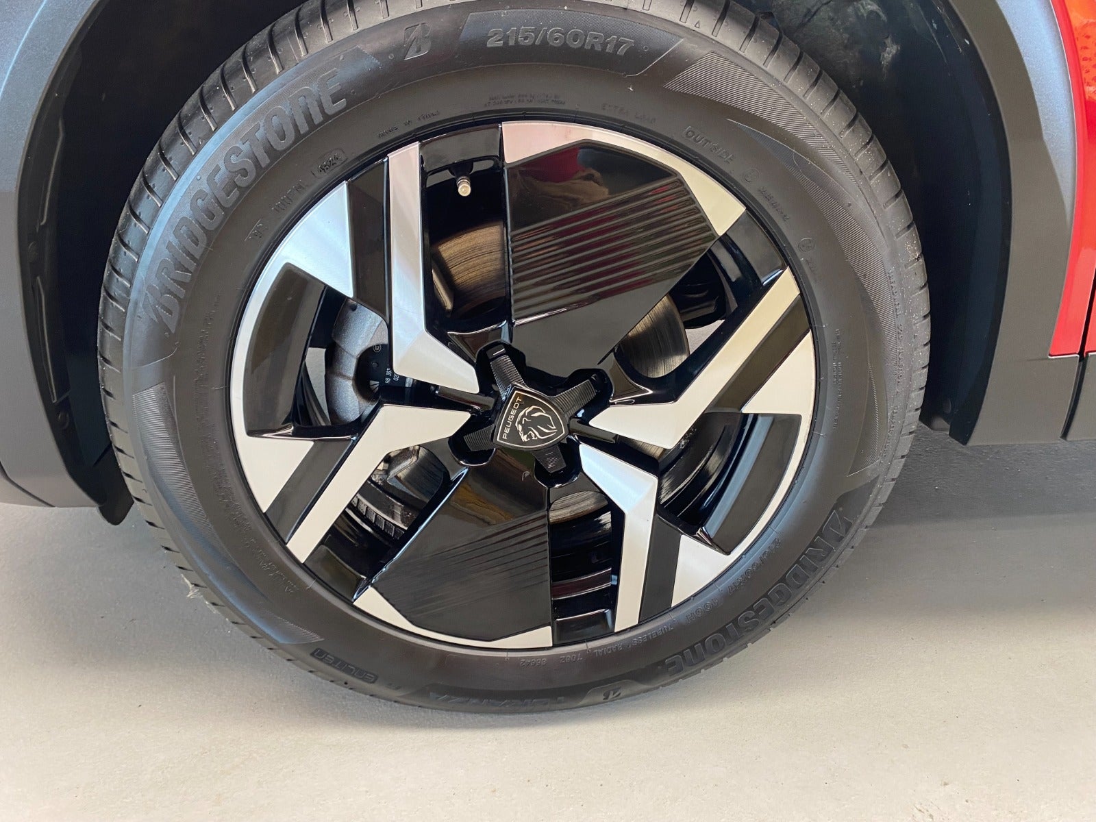 Billede af Peugeot e-2008 54 Allure