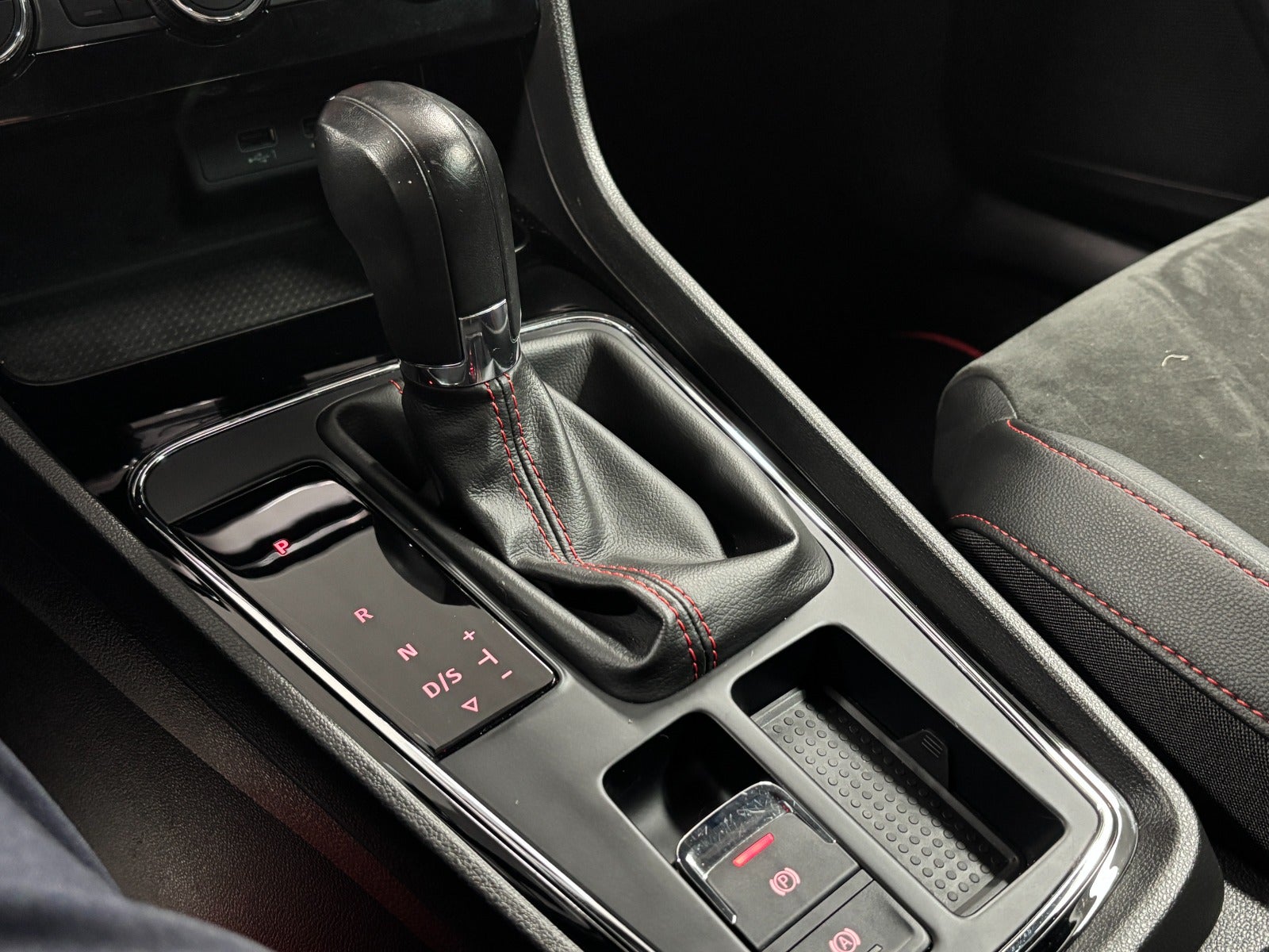 Billede af Seat Leon 1,5 TSi 150 FR Black Line+ ST DSG