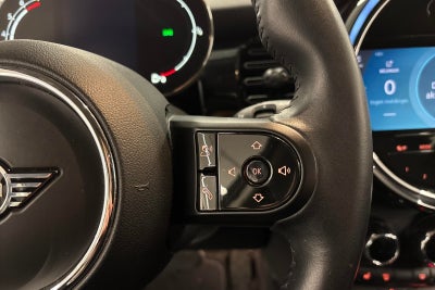 MINI Cooper Essential aut.