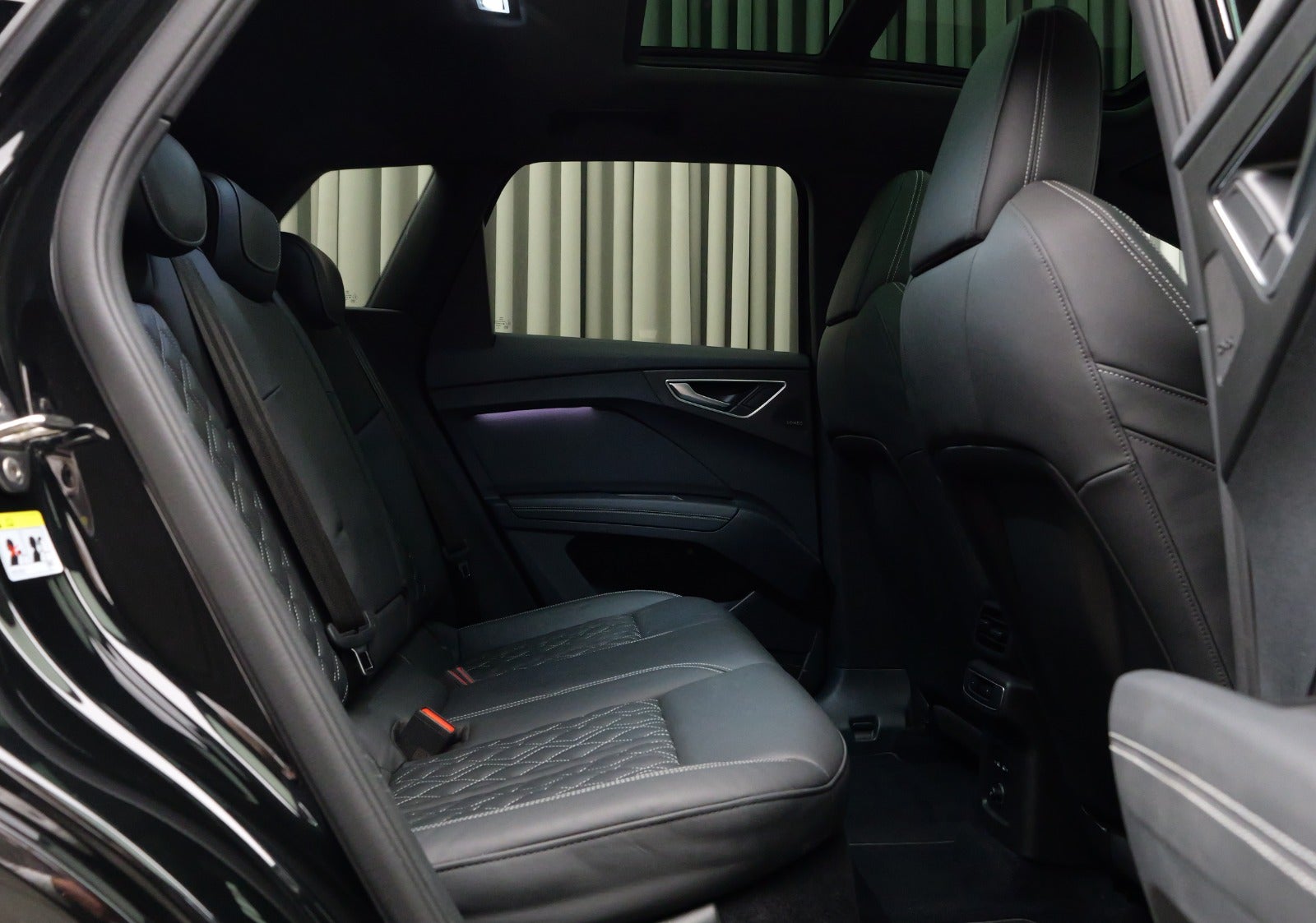 Audi Q4 e-tron S-line quattro
