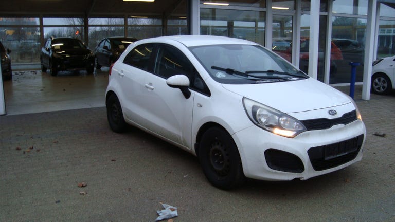 Kia Rio CVVT Active
