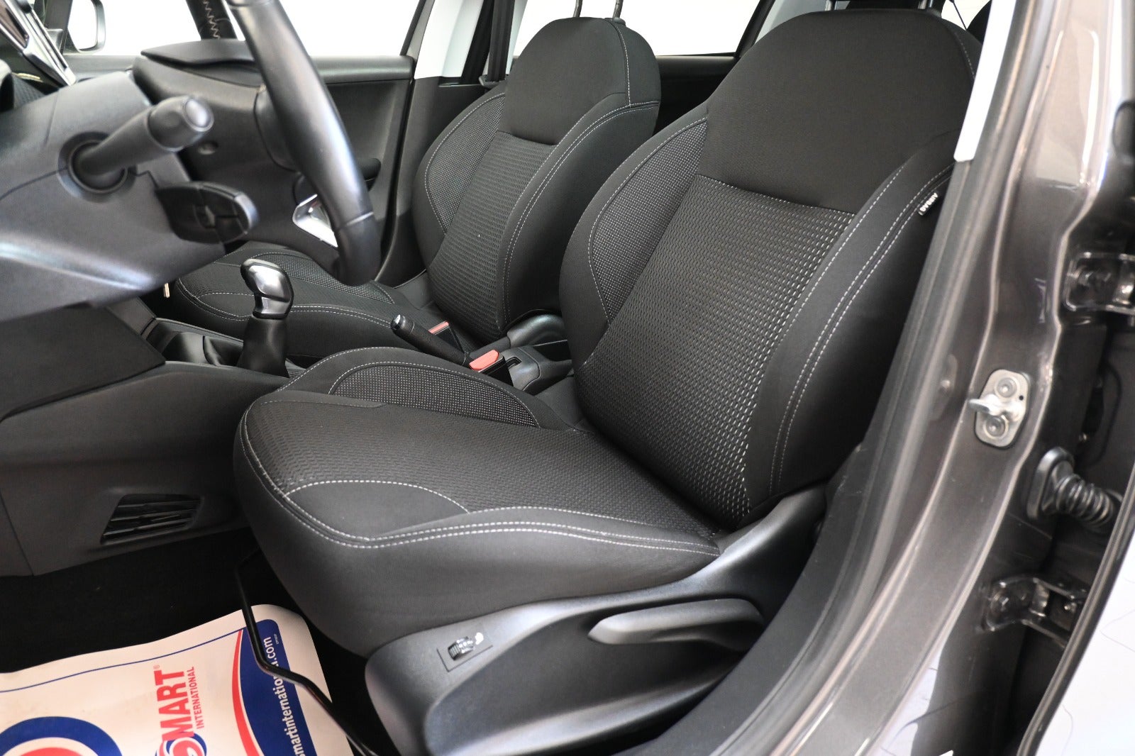 Peugeot 208 PureTech 82 Exclusive+