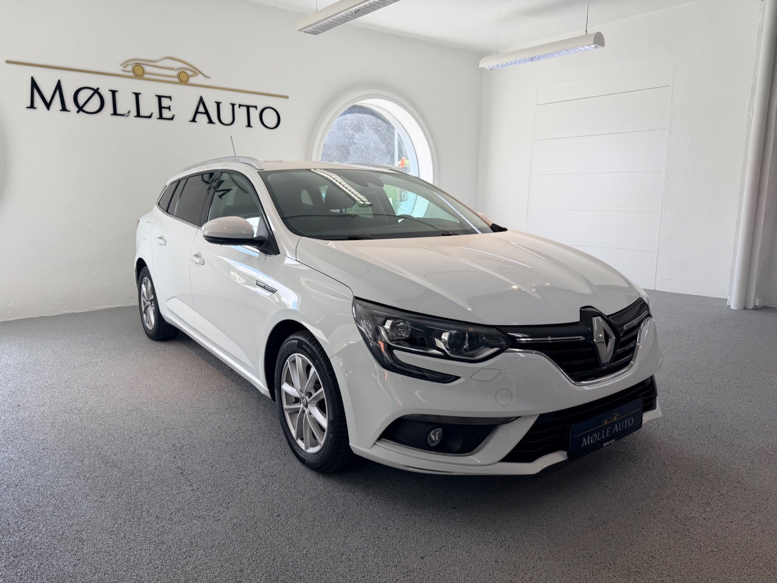 Billede af Renault Megane IV 1,2 TCe 100 Zen Sport Tourer