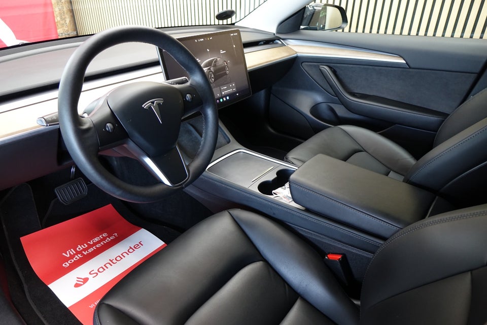Tesla Model 3, Billede 5