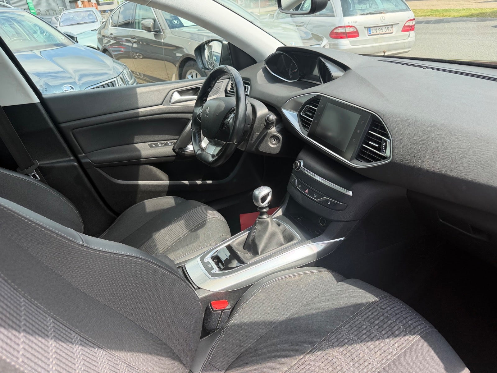 Peugeot 308 BlueHDi 120 Allure Sky - billede 4