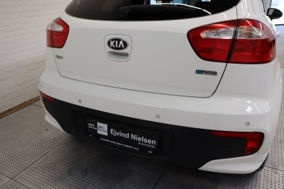 Kia Rio CVVT Attraction