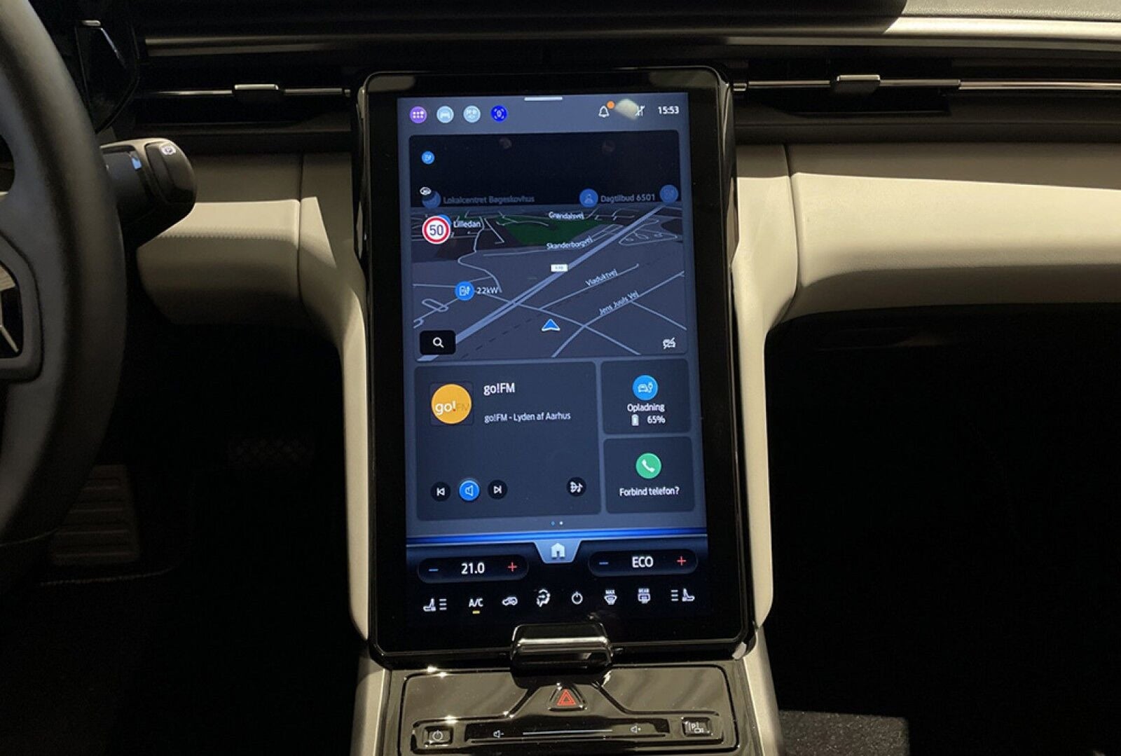 Ford Explorer Select Extended Range