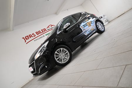 Peugeot 208 PureTech 82 Allure Sky