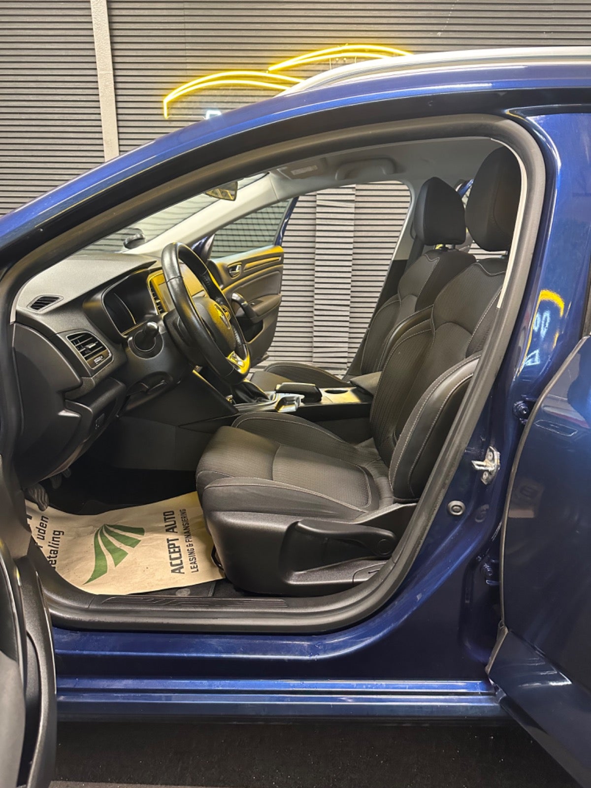 Billede af Renault Megane IV 1,2 TCe 100 Zen Sport Tourer