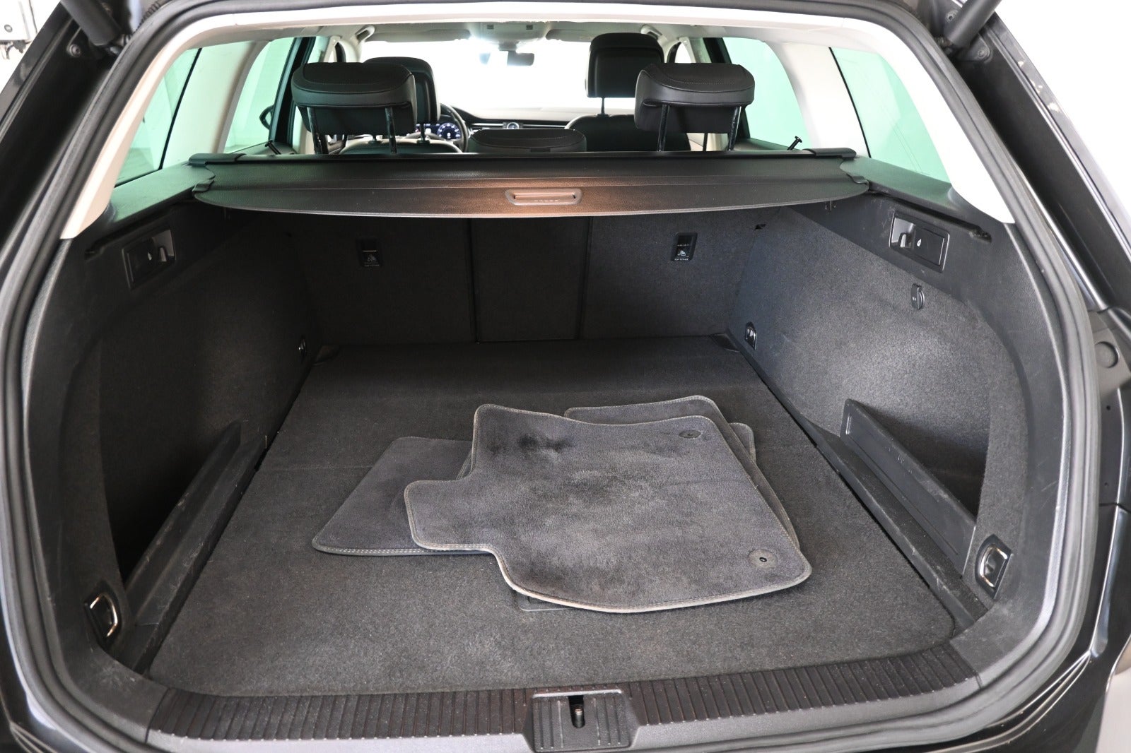 VW Passat TSi 150 R-line Variant DSG BMT