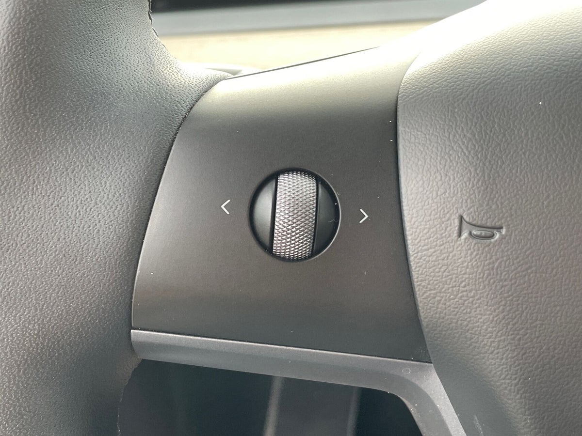 Tesla Model Y Long Range AWD billede 17