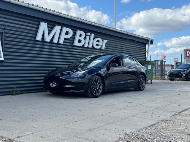 Tesla Model 3  Standard Range+ RWD
