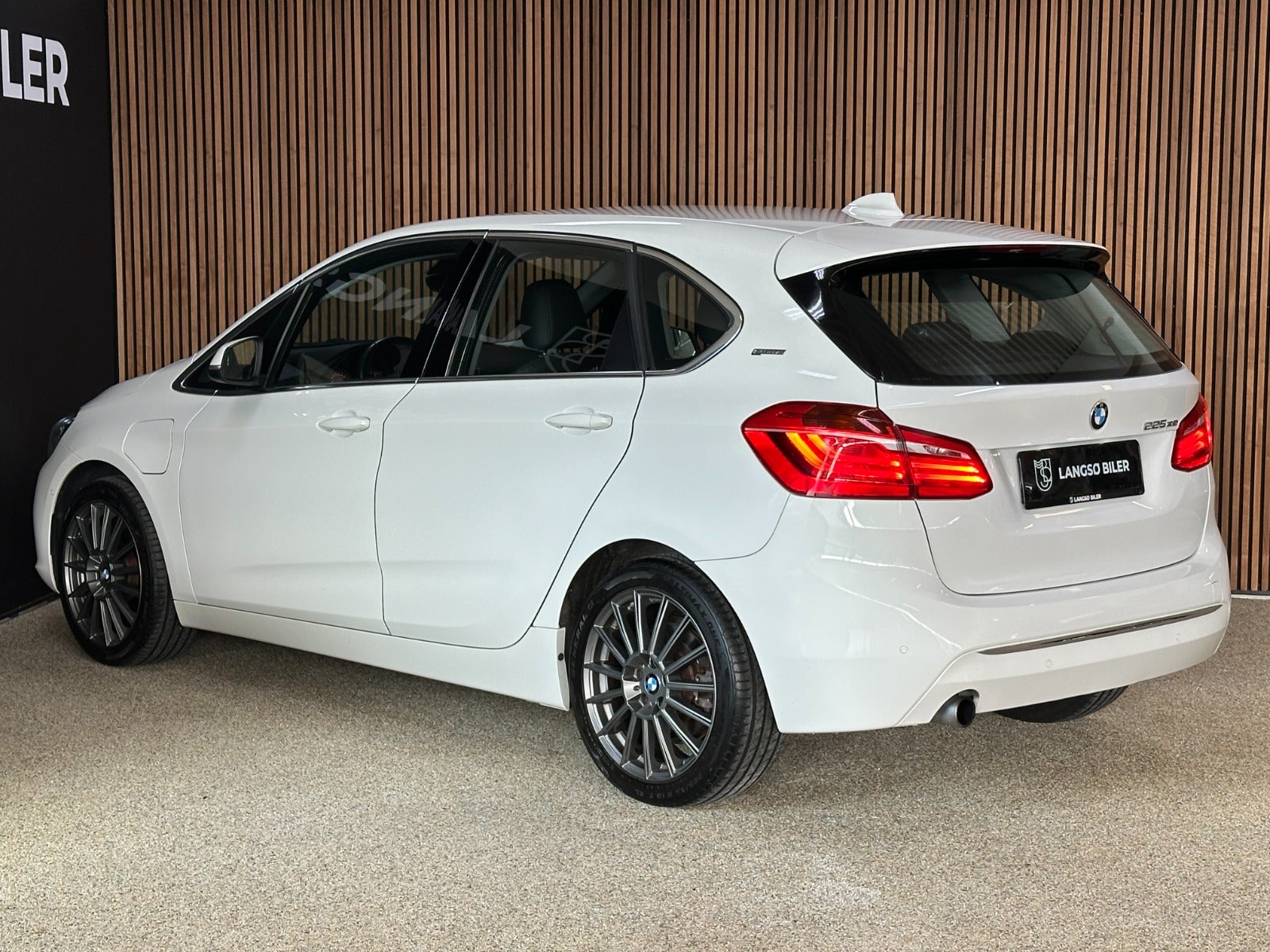 Billede af BMW 225xe 1,5 Active Tourer Luxury Line aut.