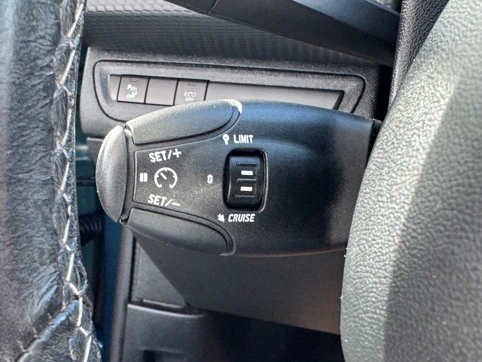 Billede af Peugeot 2008 1,6 BlueHDi 100 Allure Sky