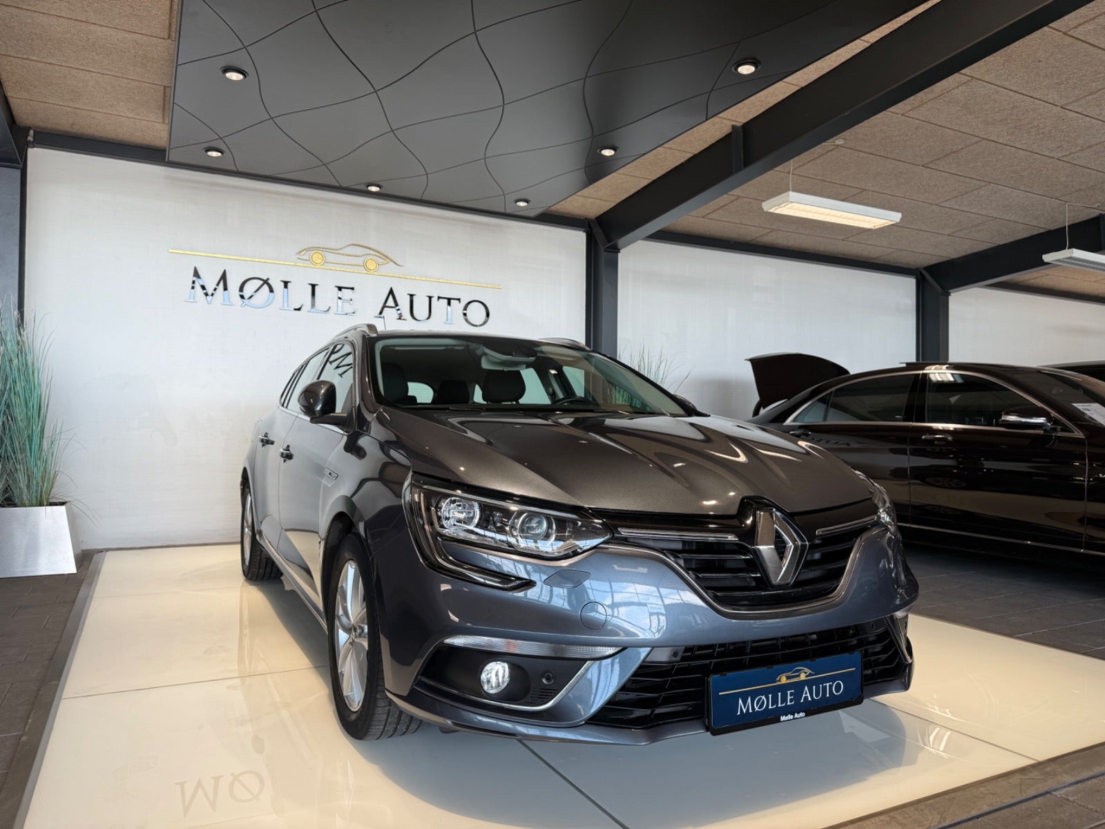 Billede af Renault Megane IV 1,5 dCi 115 Zen Sport Tourer EDC