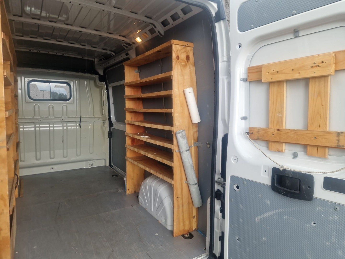 Billede af Peugeot Boxer 333 2,2 BlueHDi 140 L2H2 Premium