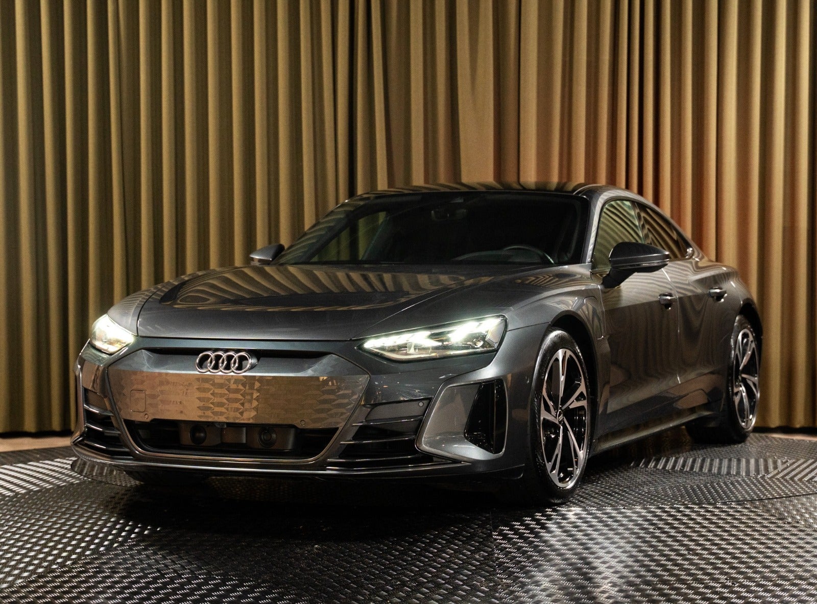 Audi e-tron GT  quattro