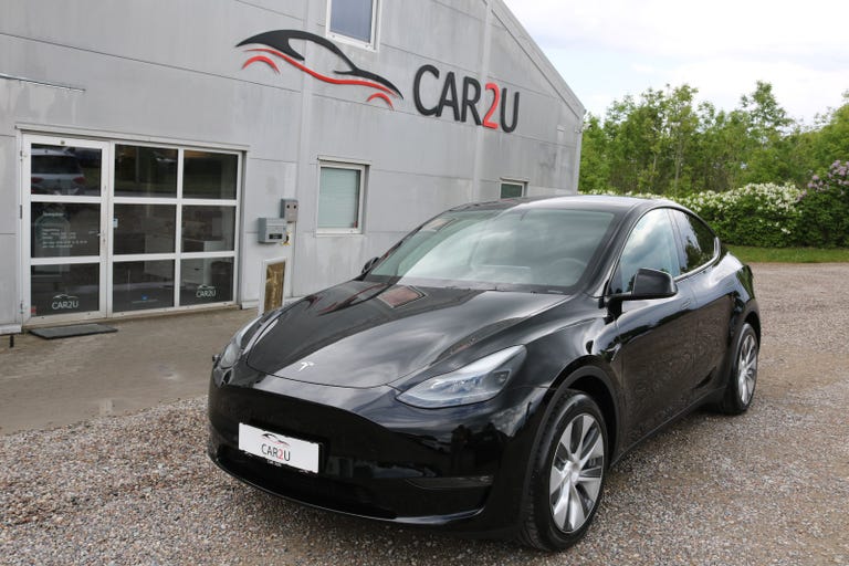 Tesla Model Y Long Range AWD