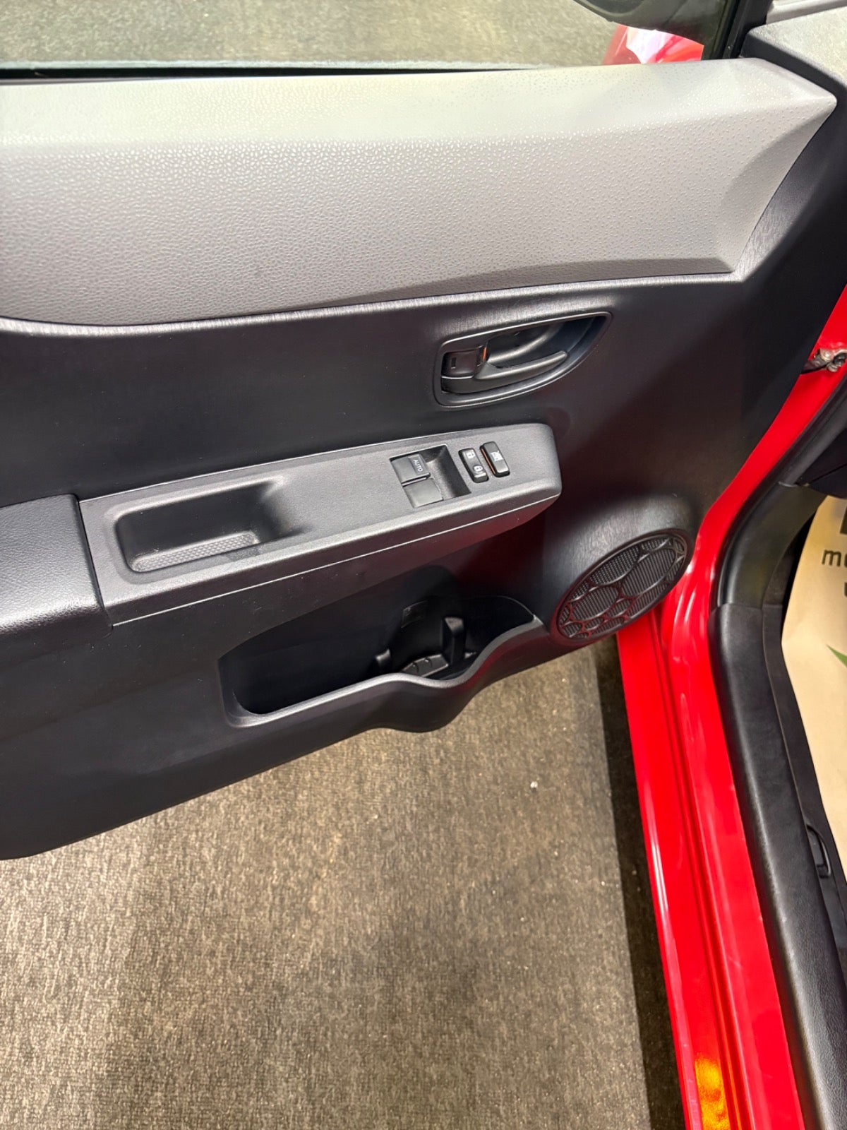 Billede af Toyota Yaris 1,0 VVT-i T1