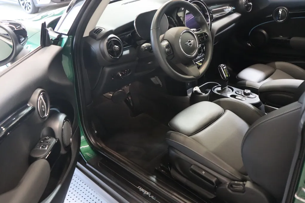 MINI Cooper SE Camden Edition