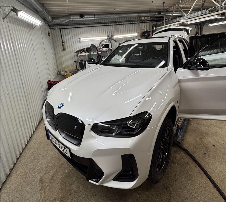 BMW iX3 Charged Plus M-Sport