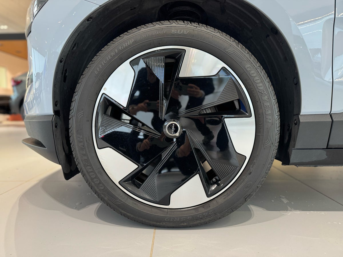 Volvo EX30 Extended Range Plus billede 19