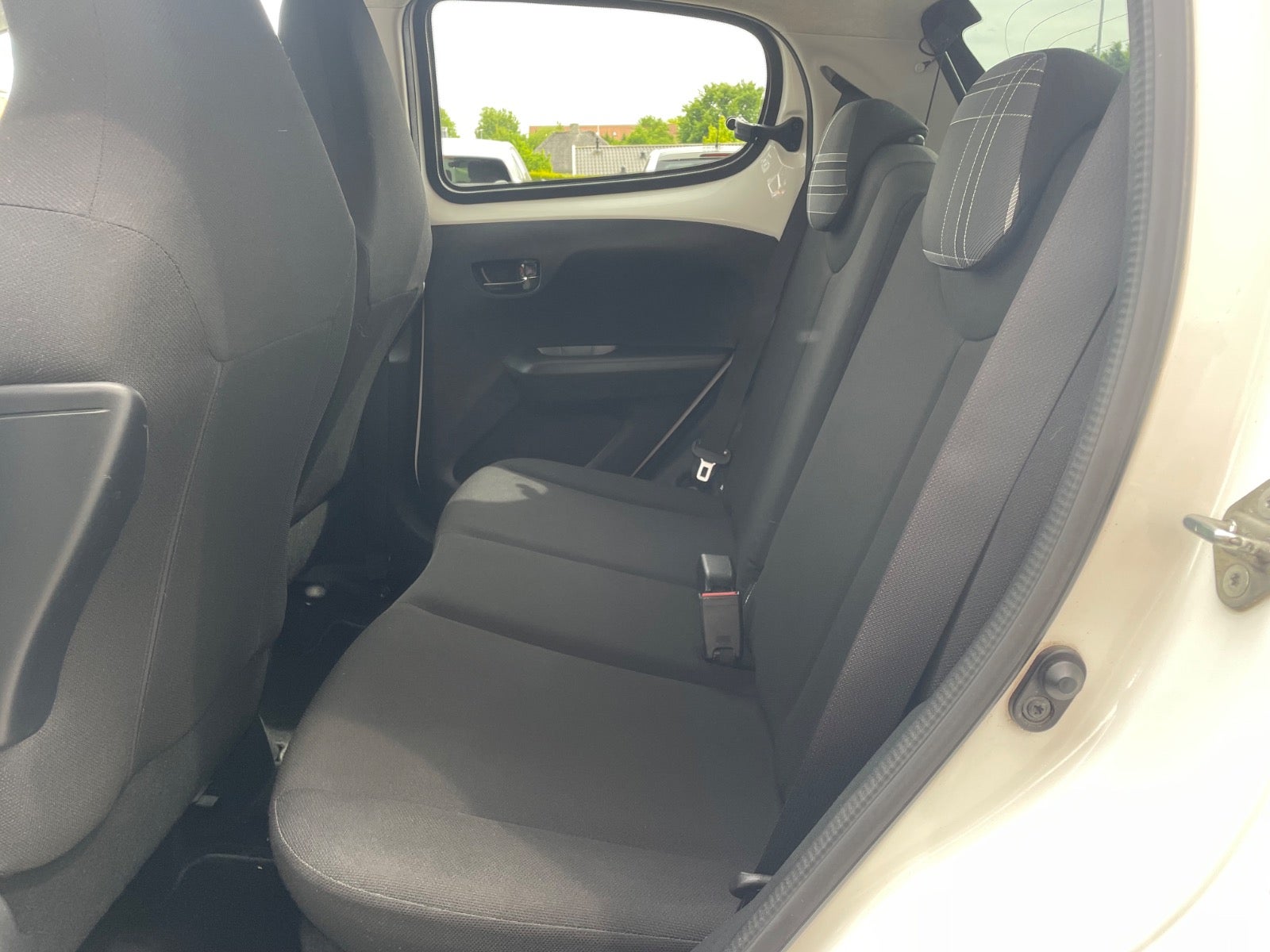 Billede af Peugeot 108 1,0 e-VTi 69 White Edition