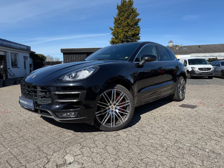 Porsche Macan Turbo PDK