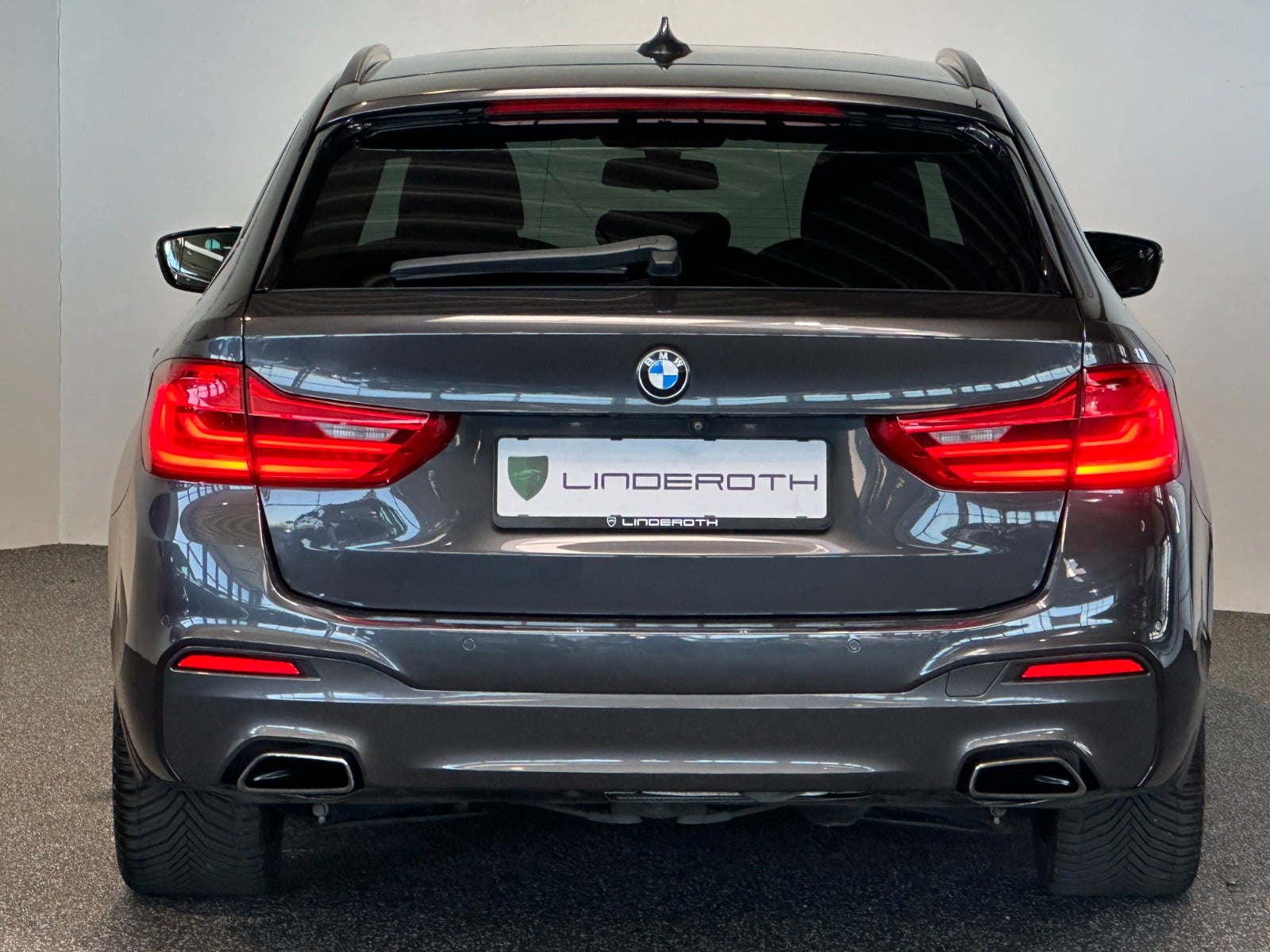 BMW 530d 3,0 Touring M-Sport aut. 5d - 4