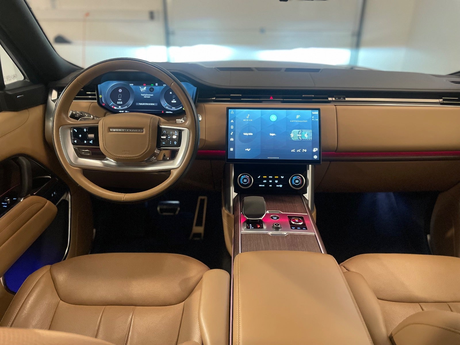 Land Rover – Range Rover