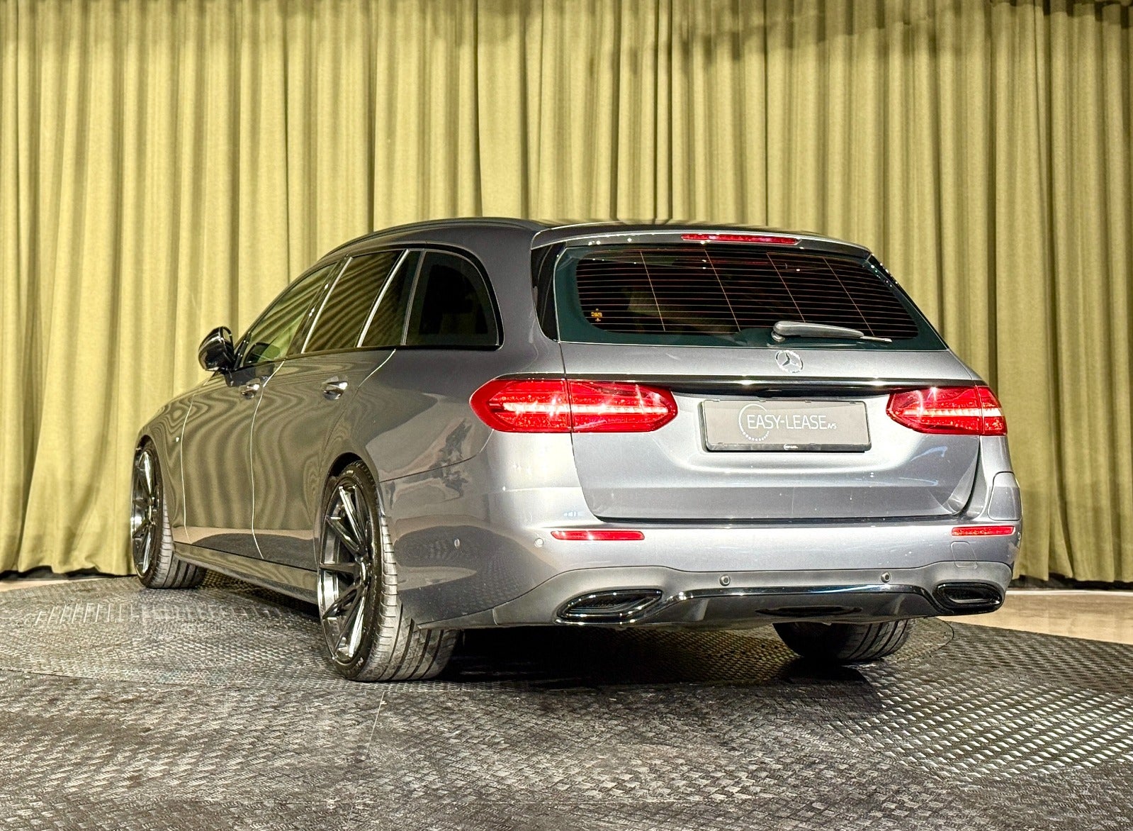 Billede af Mercedes E300 de 2,0 AMG Line stc. aut.