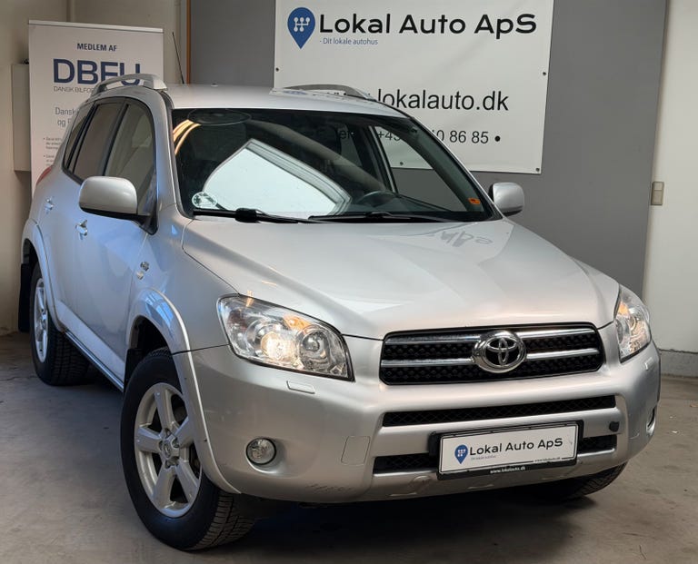 Toyota RAV4 D-CAT 177 Van