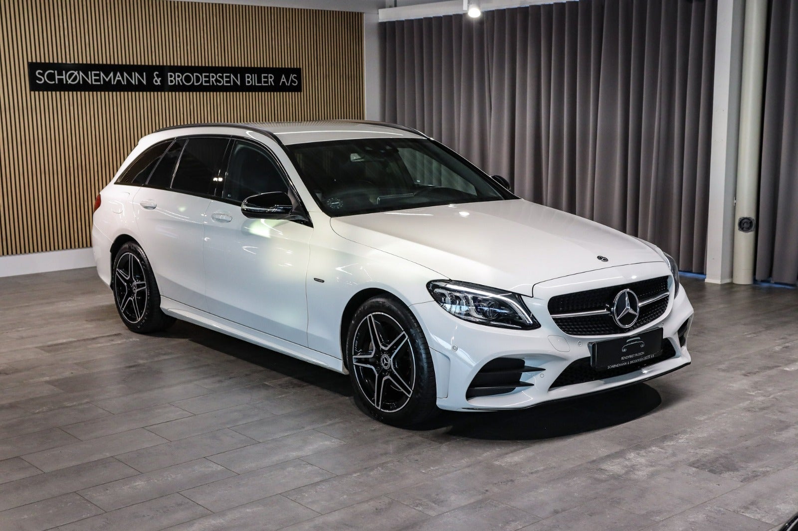 Billede af Mercedes C220 d 2,0 AMG Line Night Edition stc. aut.